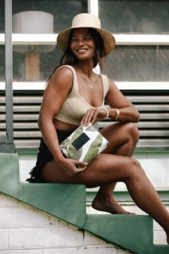 Lu'au Small Pouch -Swimming Gear Shop SMAWT114 LUAU Bag Luau Lifestyle1